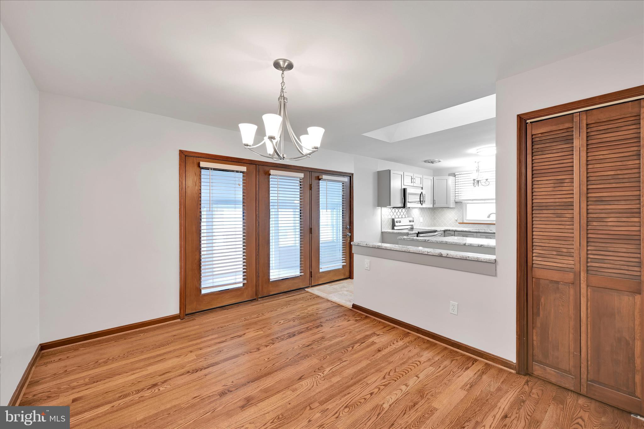 ELIZABETHTOWN BOROUGH - Residential