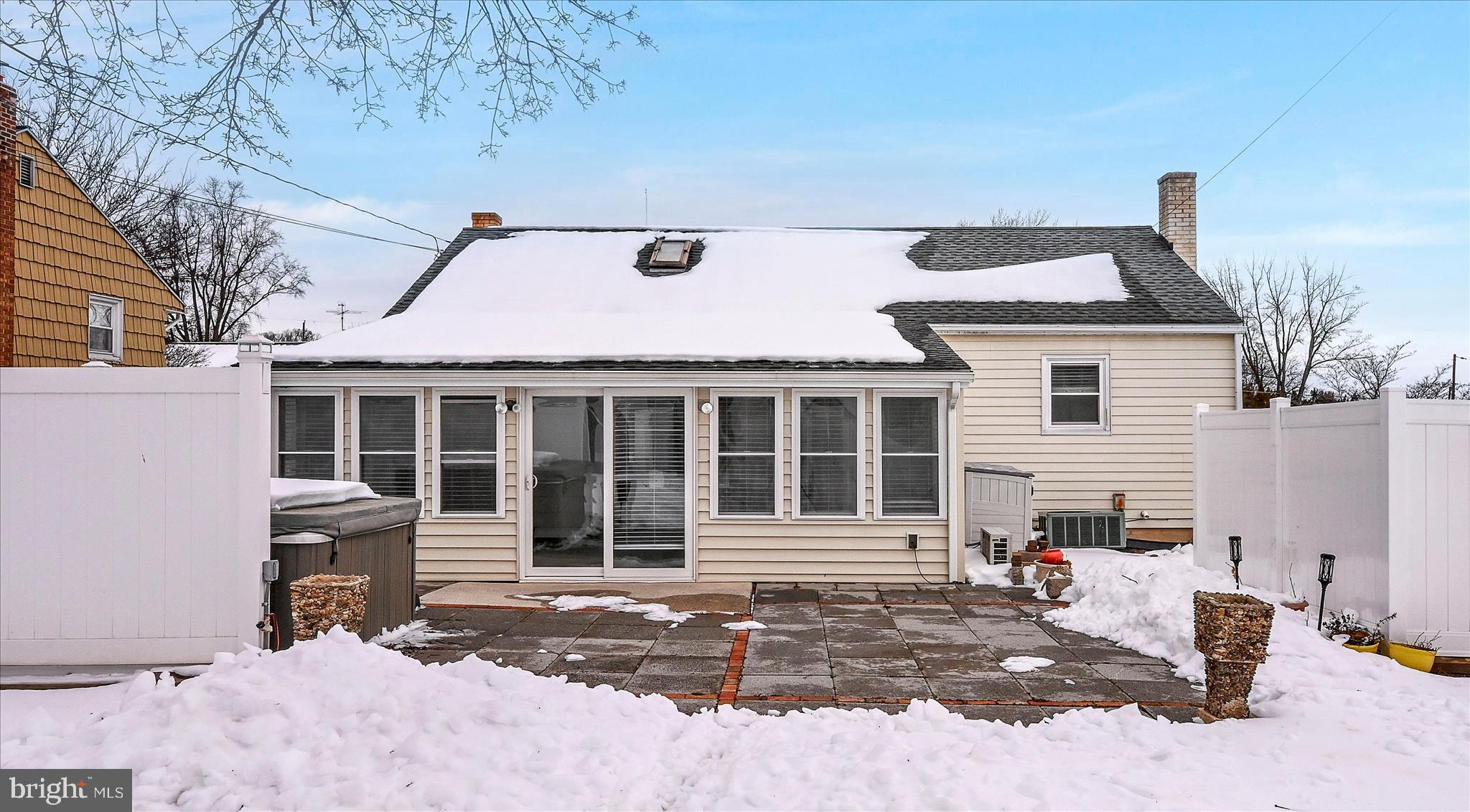 ELIZABETHTOWN BOROUGH - Residential