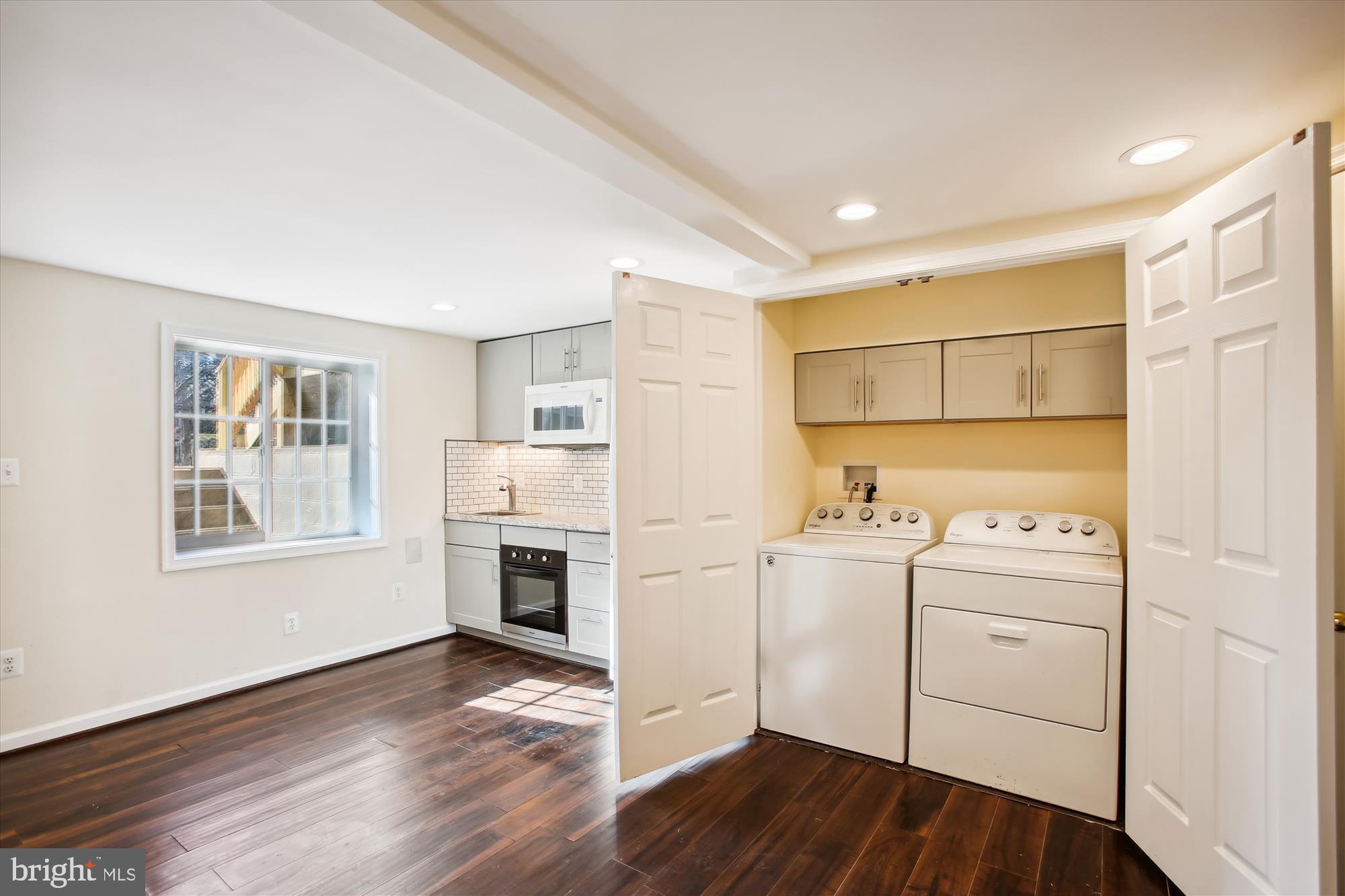 WOODLAND PARK - Residential