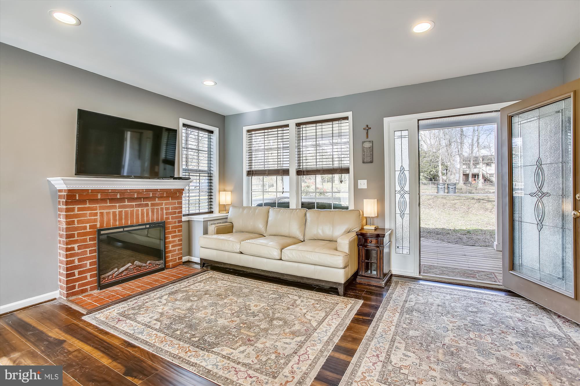 WOODLAND PARK - Residential