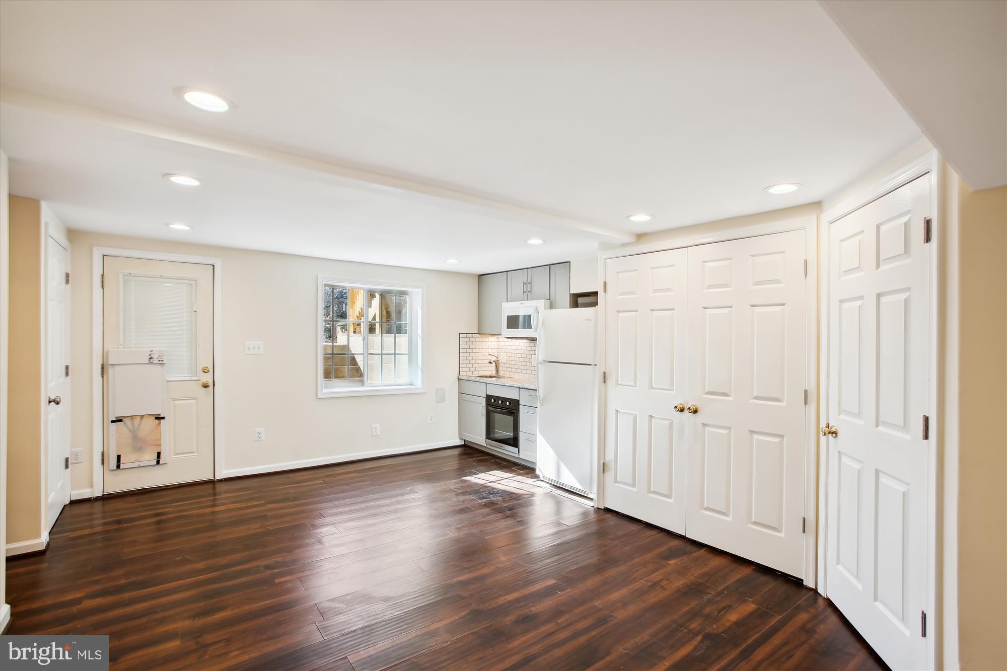 WOODLAND PARK - Residential