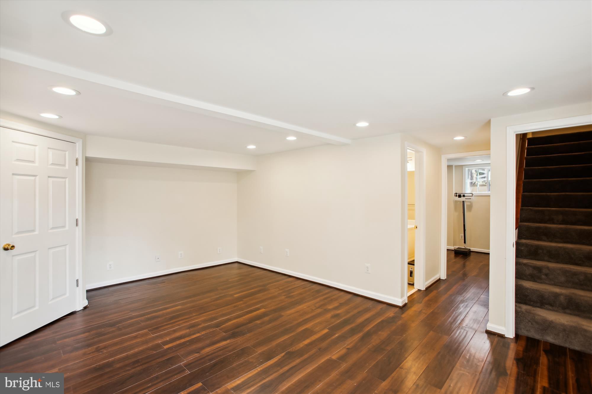 WOODLAND PARK - Residential