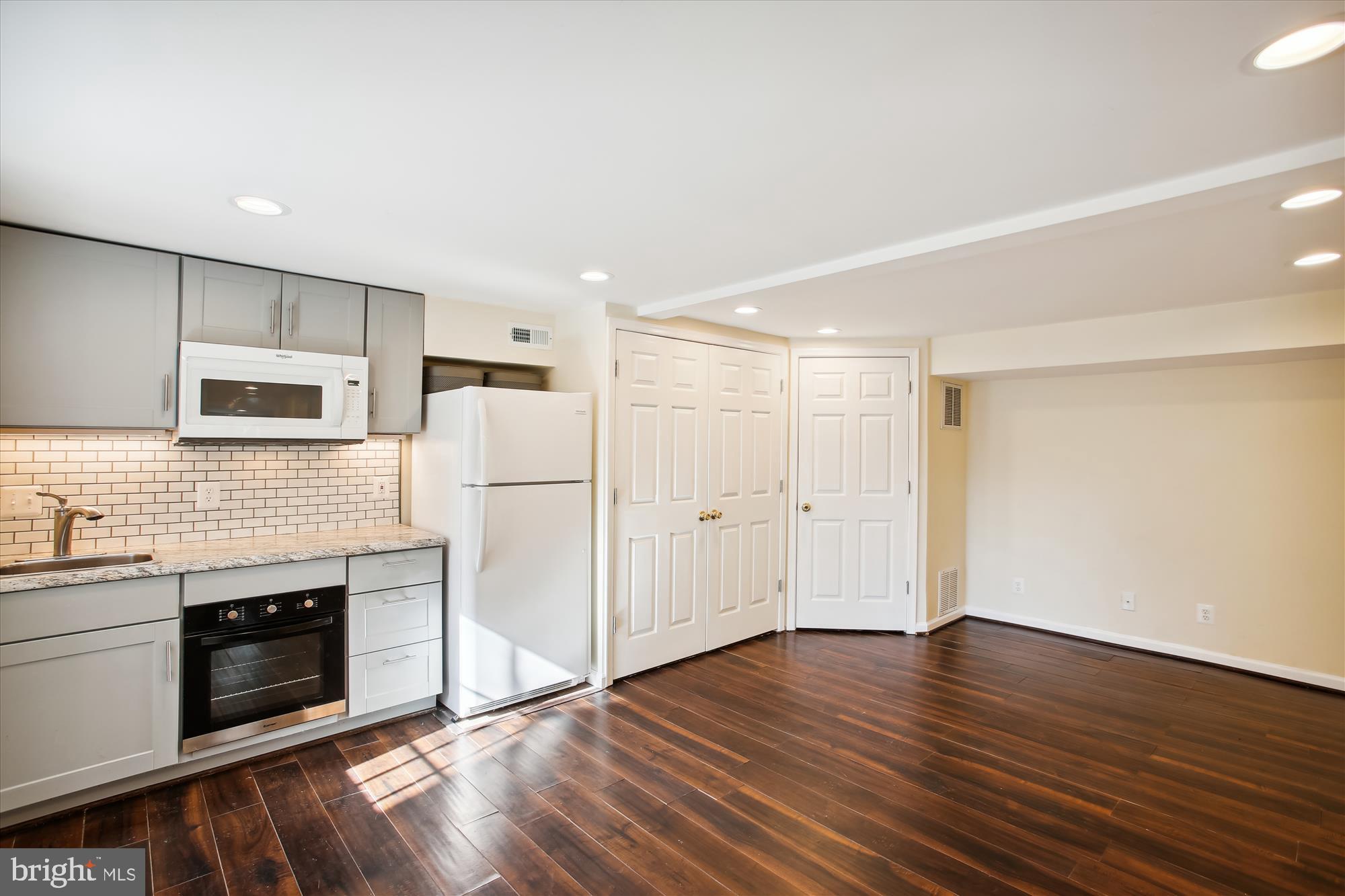 WOODLAND PARK - Residential
