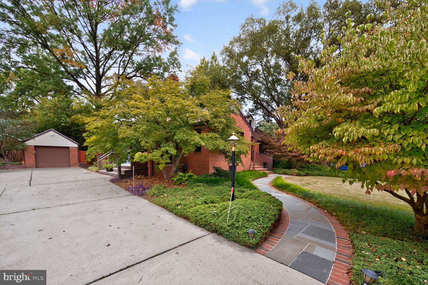 7328 BAYLOR AVENUE