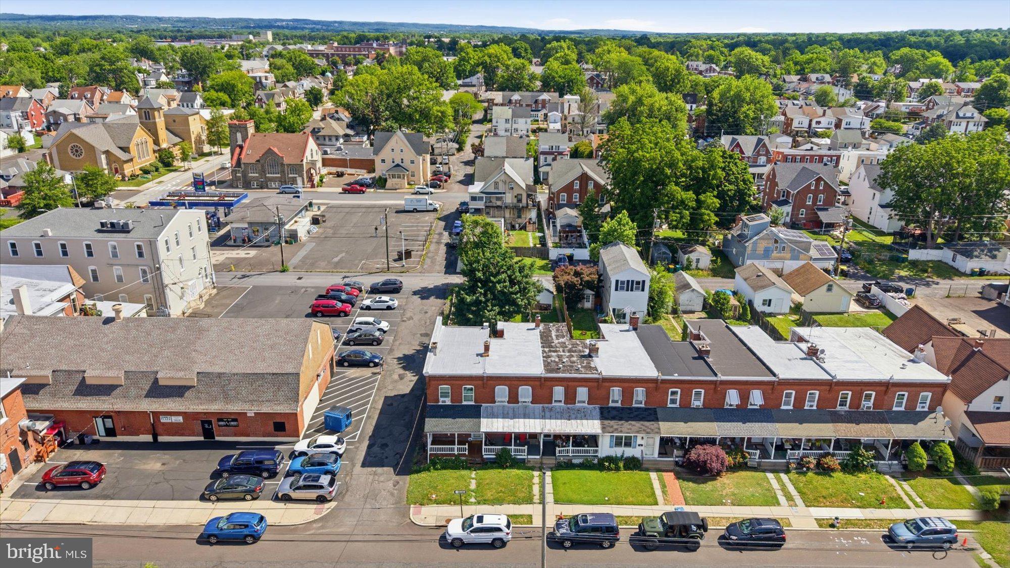 17 E SECOND STREET