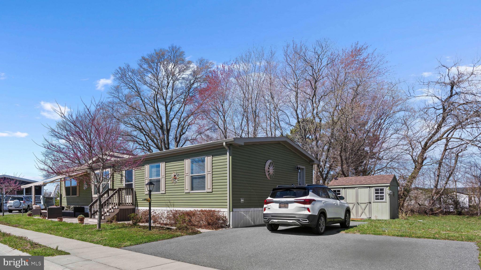 RIDGEWOOD MHP - Residential