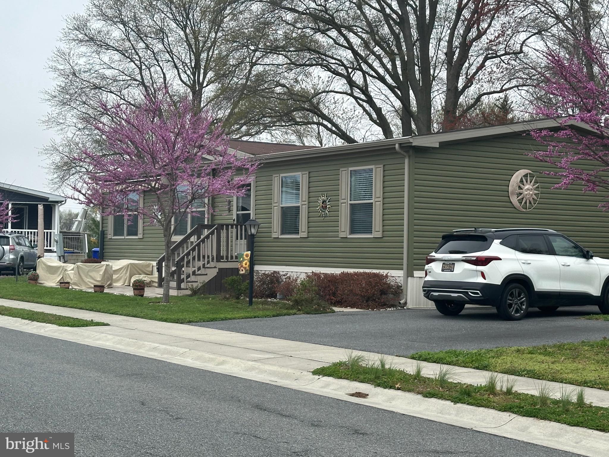 RIDGEWOOD MHP - Residential