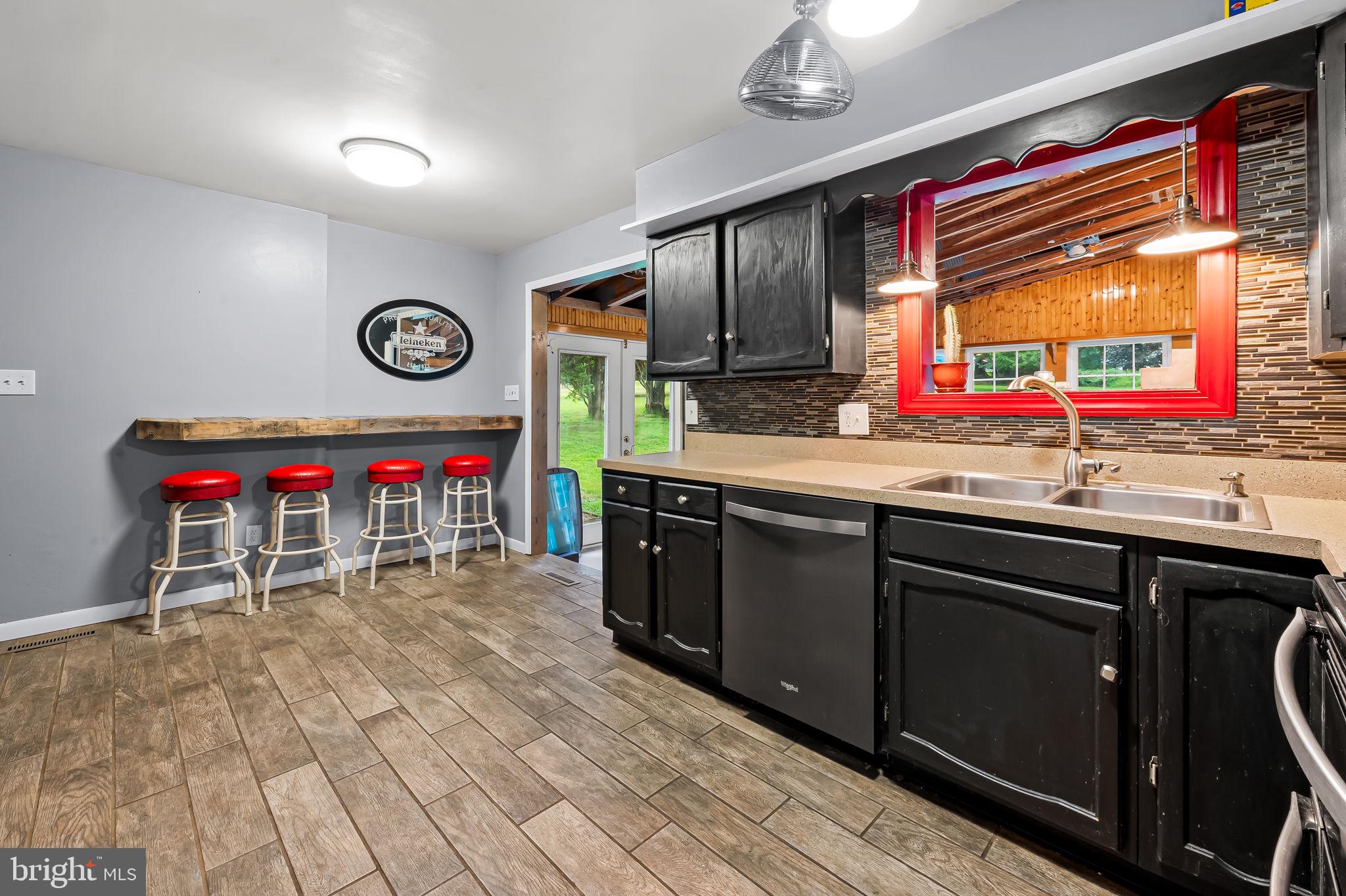 FLAGG MEADOW - Residential