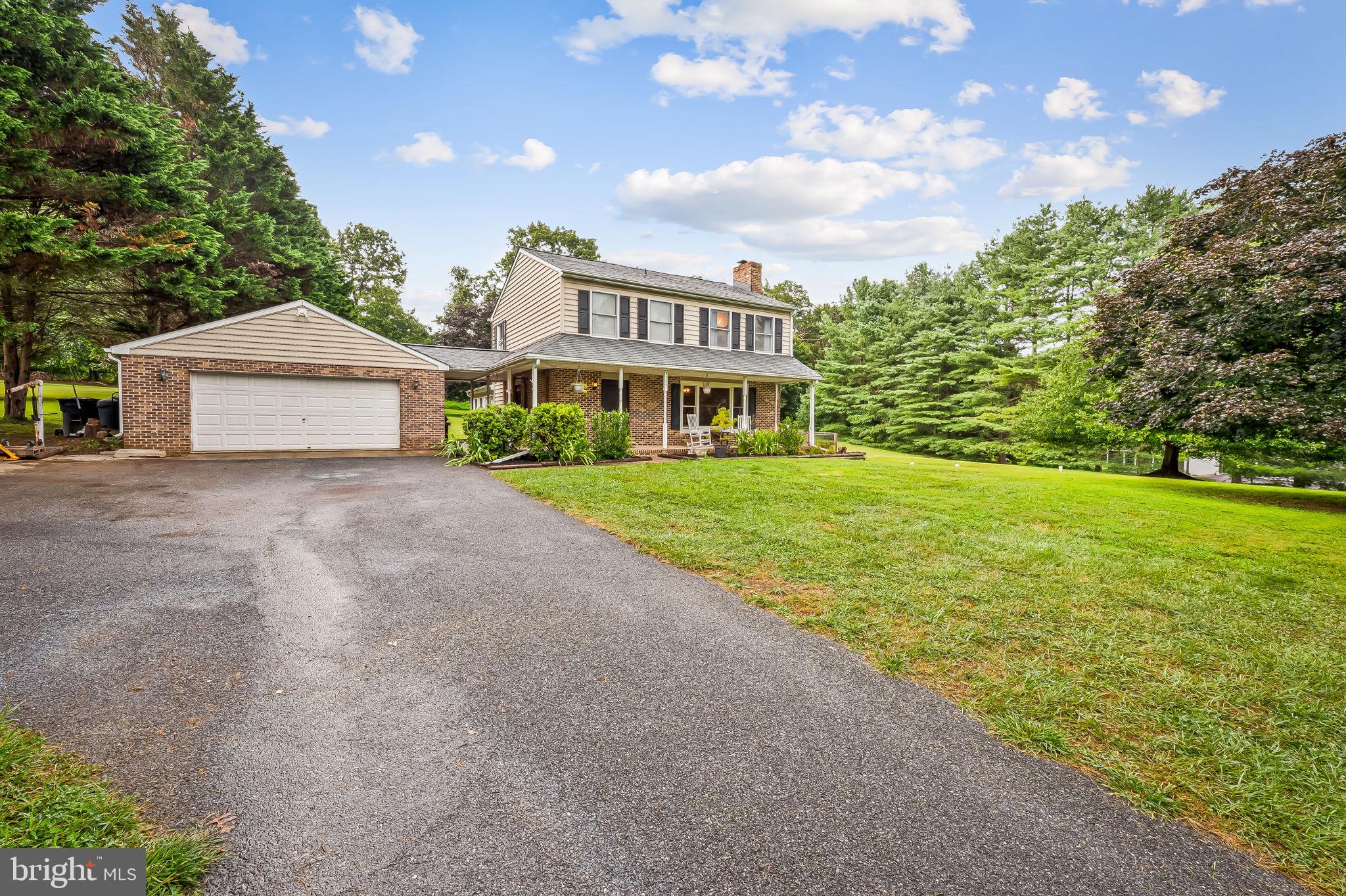 FLAGG MEADOW - Residential