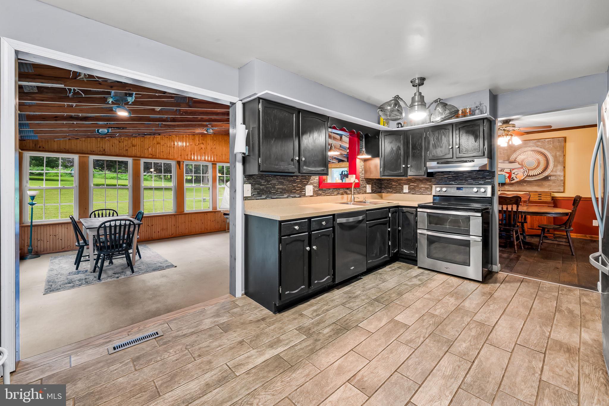 FLAGG MEADOW - Residential