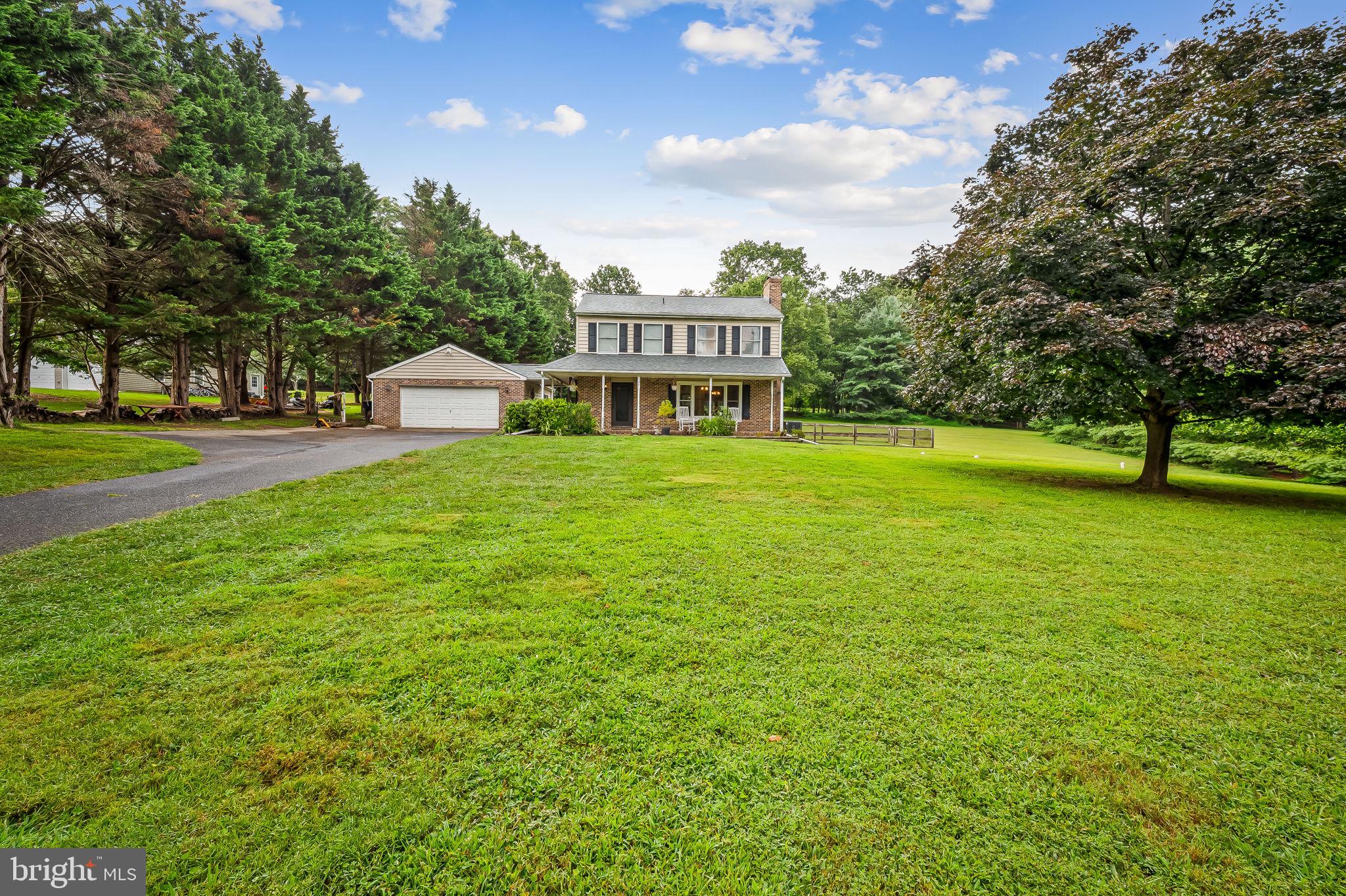 FLAGG MEADOW - Residential