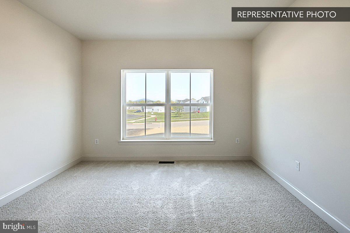 HICKORY POINTE - Residential