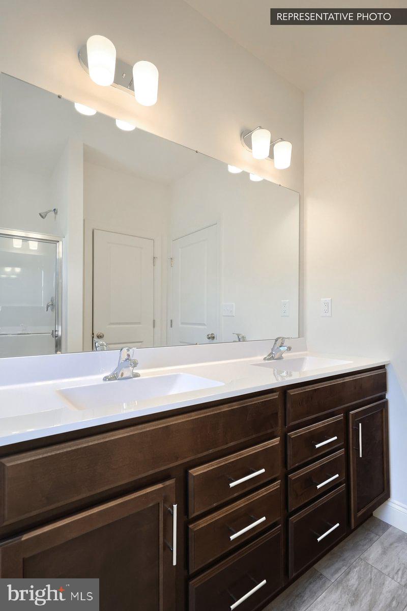 HICKORY POINTE - Residential