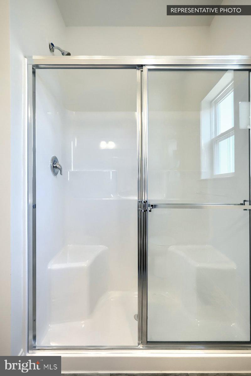 HICKORY POINTE - Residential