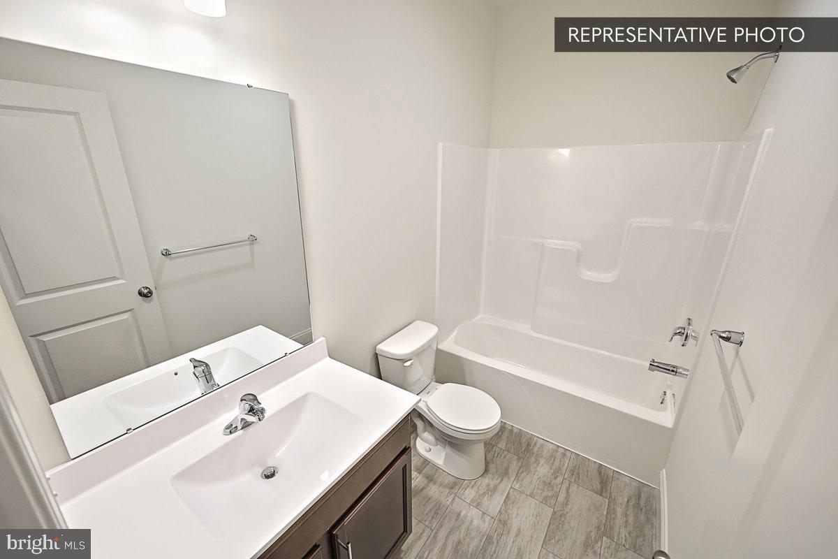 HICKORY POINTE - Residential