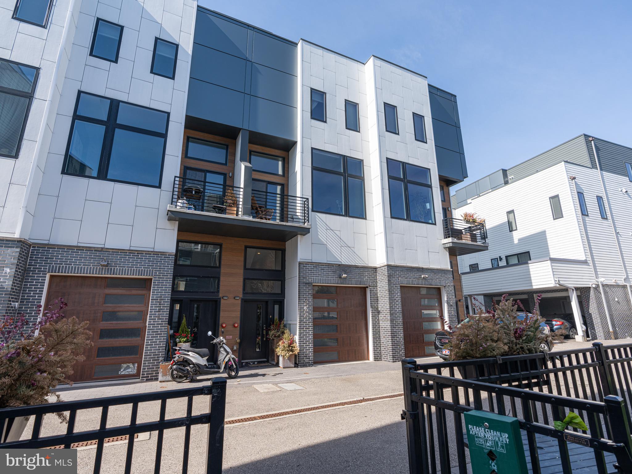 GRADUATE HOSPITAL - Residential Lease