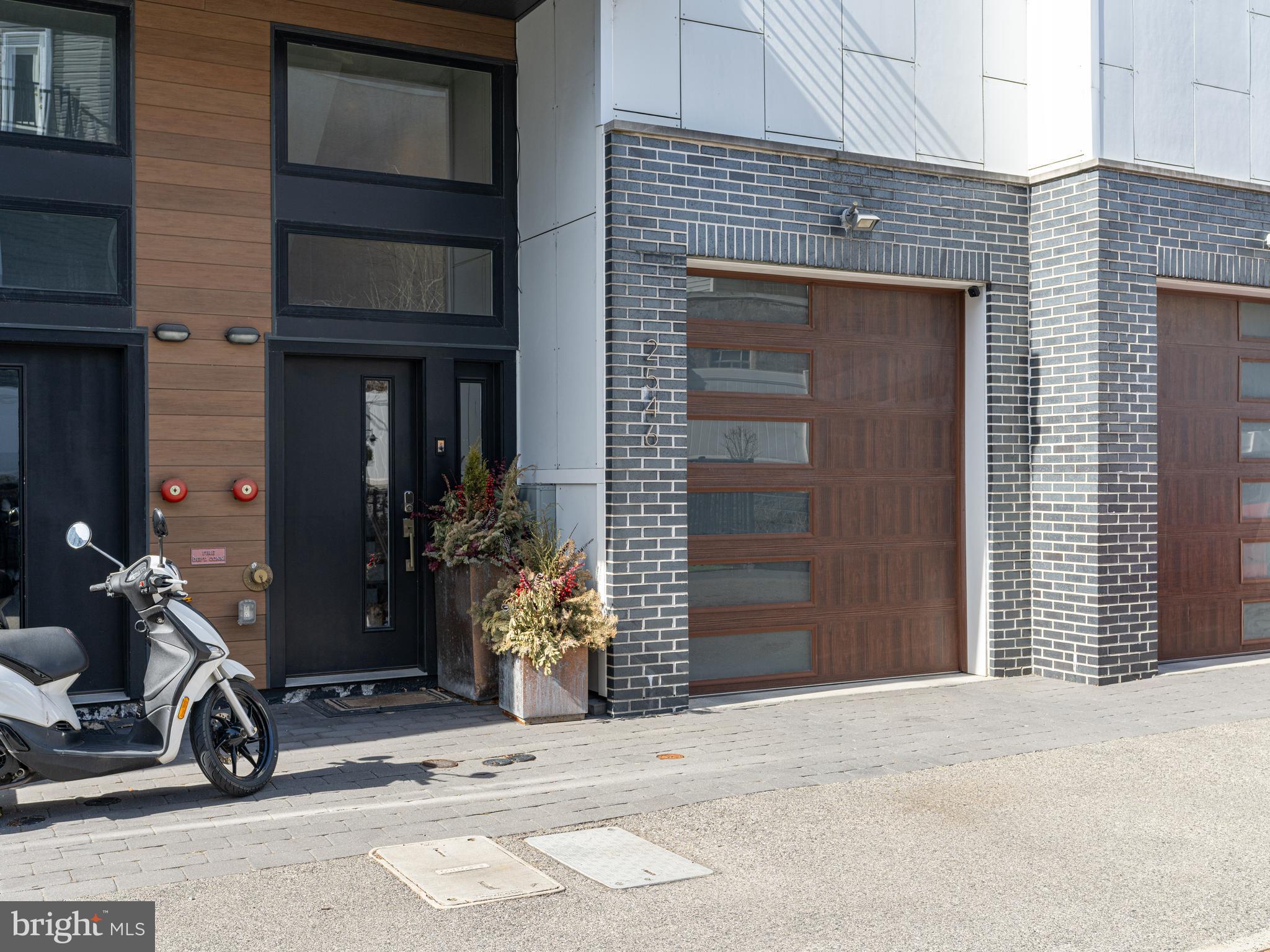 GRADUATE HOSPITAL - Residential Lease