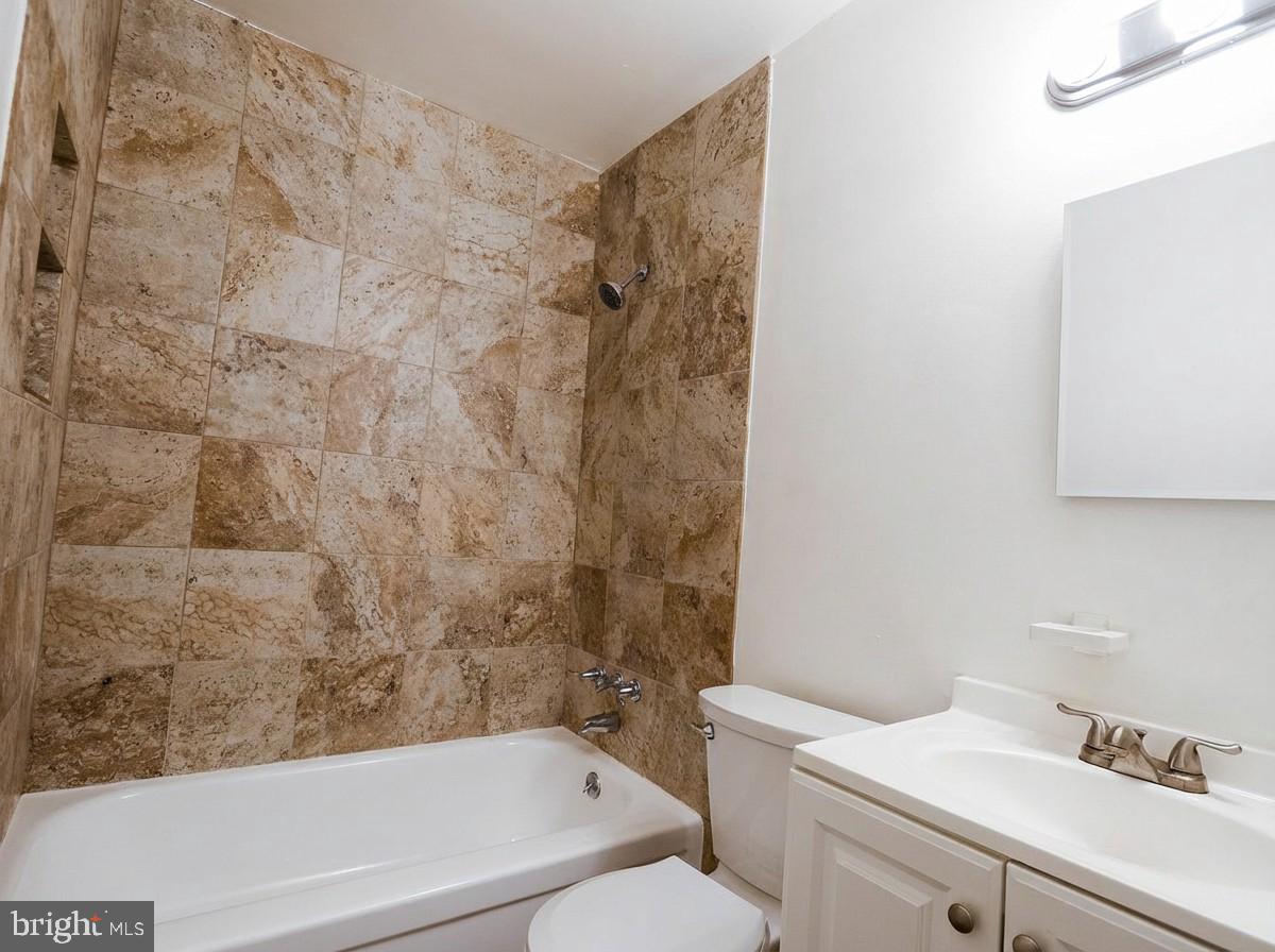 BRADBURY PARK - Residential