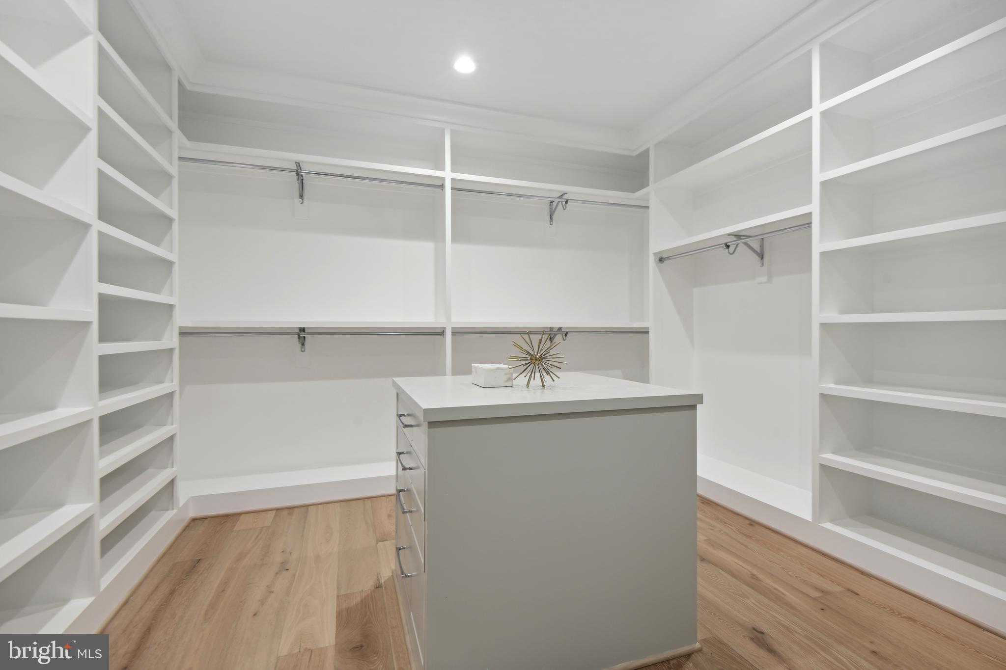 CHESTERBROOK - Residential