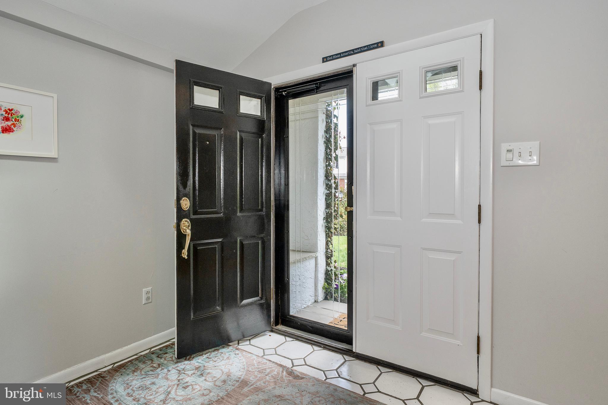 COLLEGE PARK - Residential