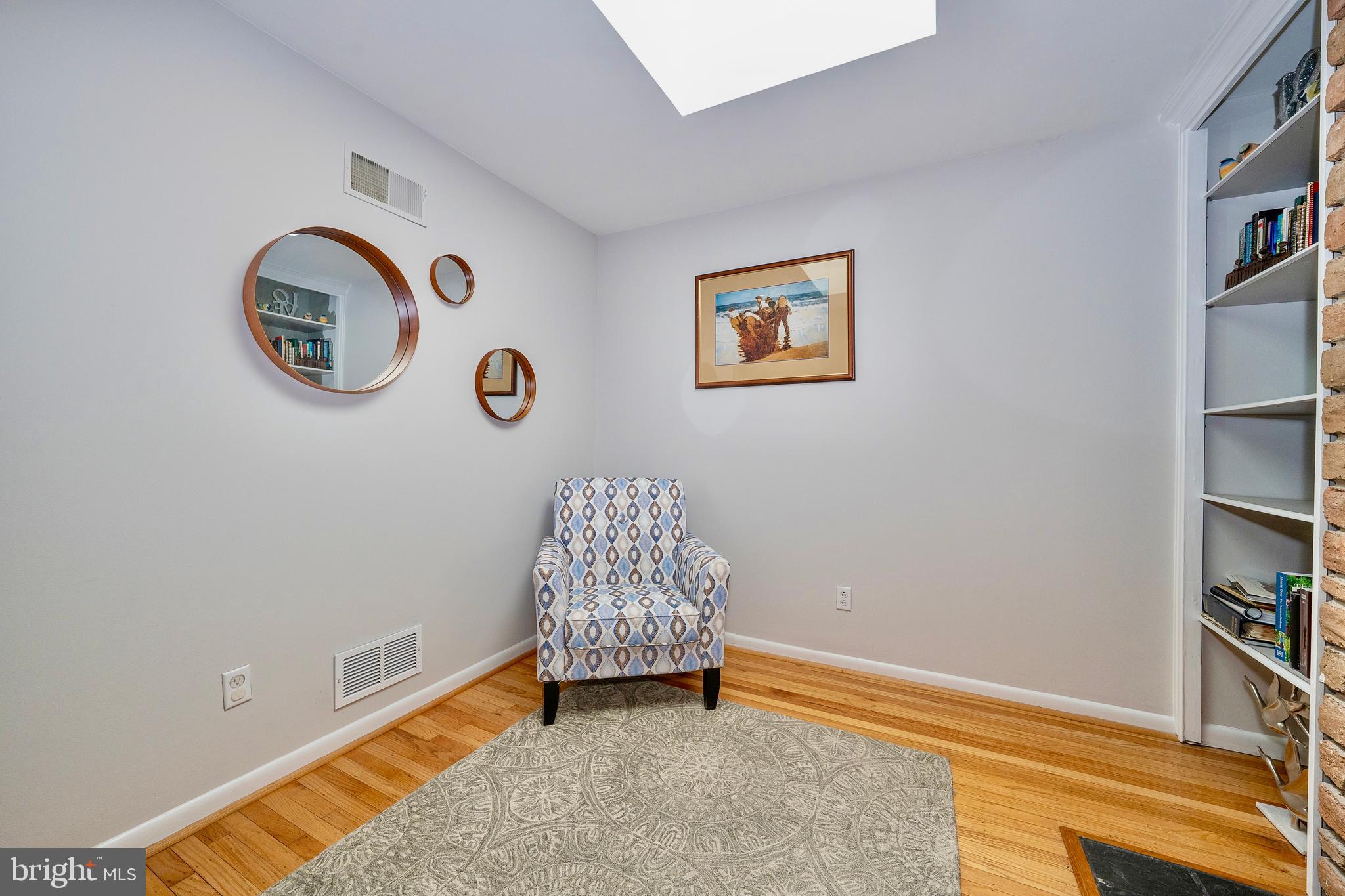 COLLEGE PARK - Residential