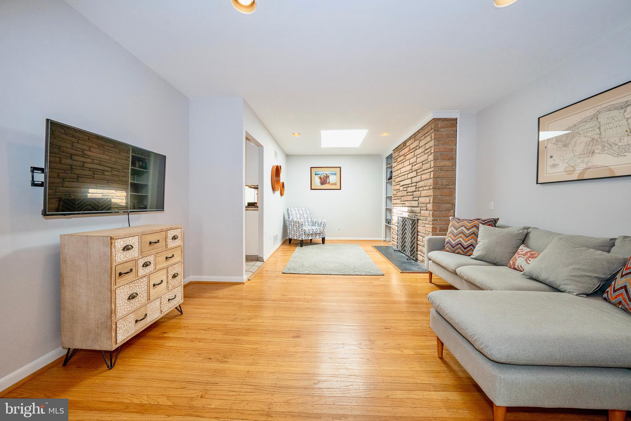 COLLEGE PARK - Residential