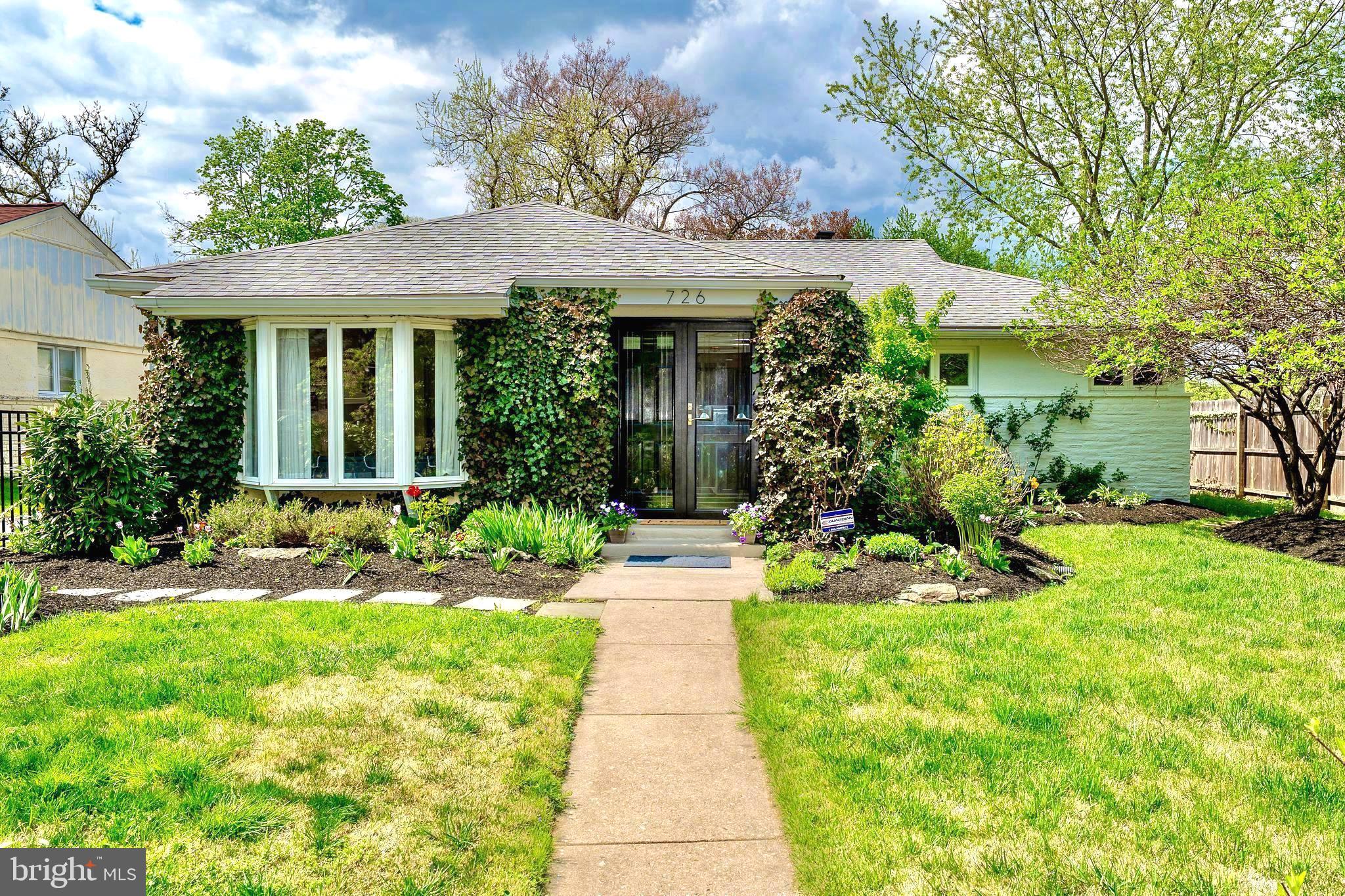 COLLEGE PARK - Residential