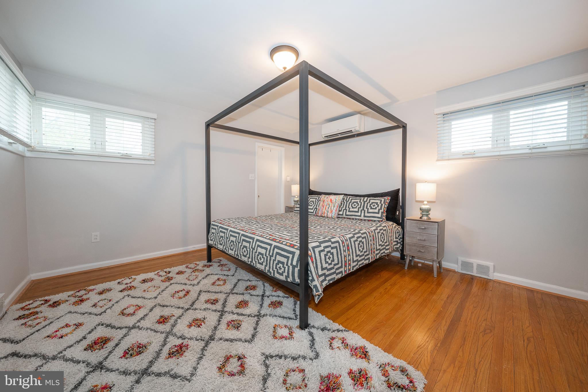 COLLEGE PARK - Residential