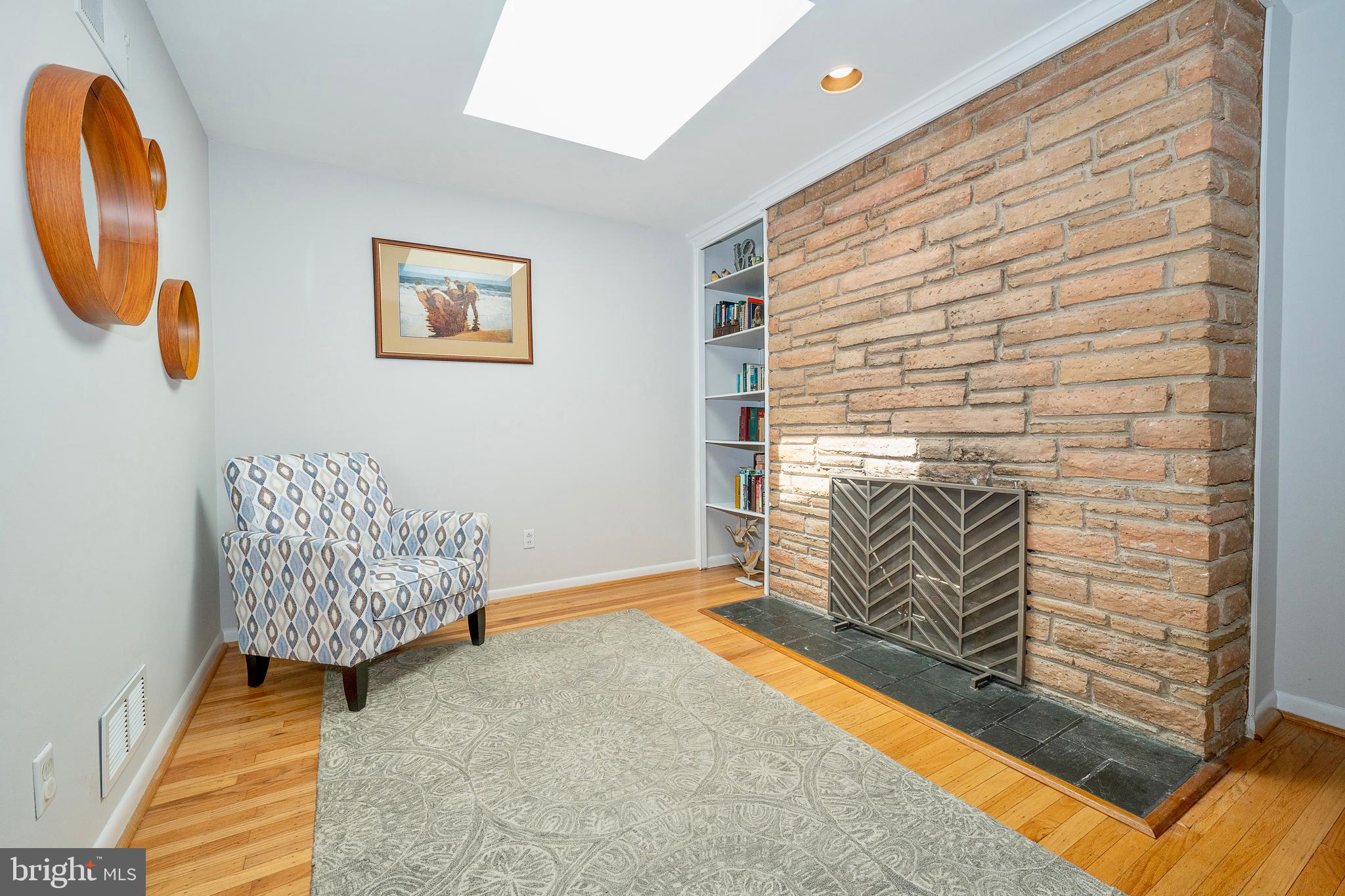 COLLEGE PARK - Residential