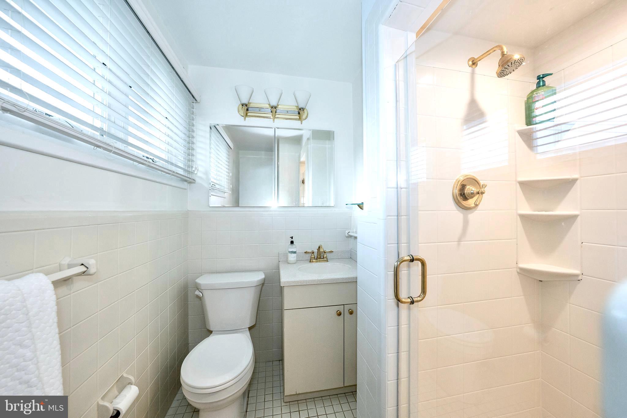 COLLEGE PARK - Residential