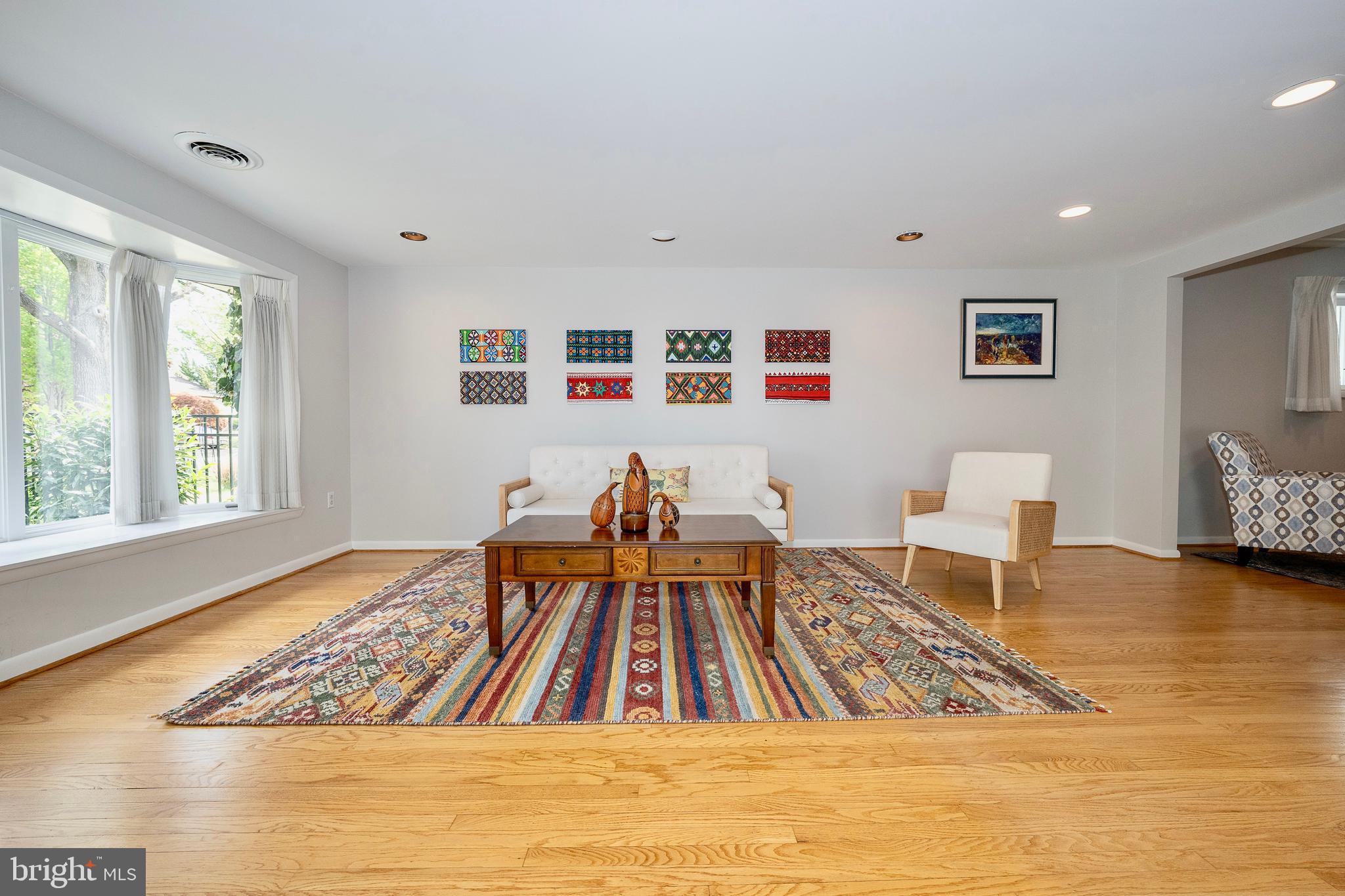 COLLEGE PARK - Residential