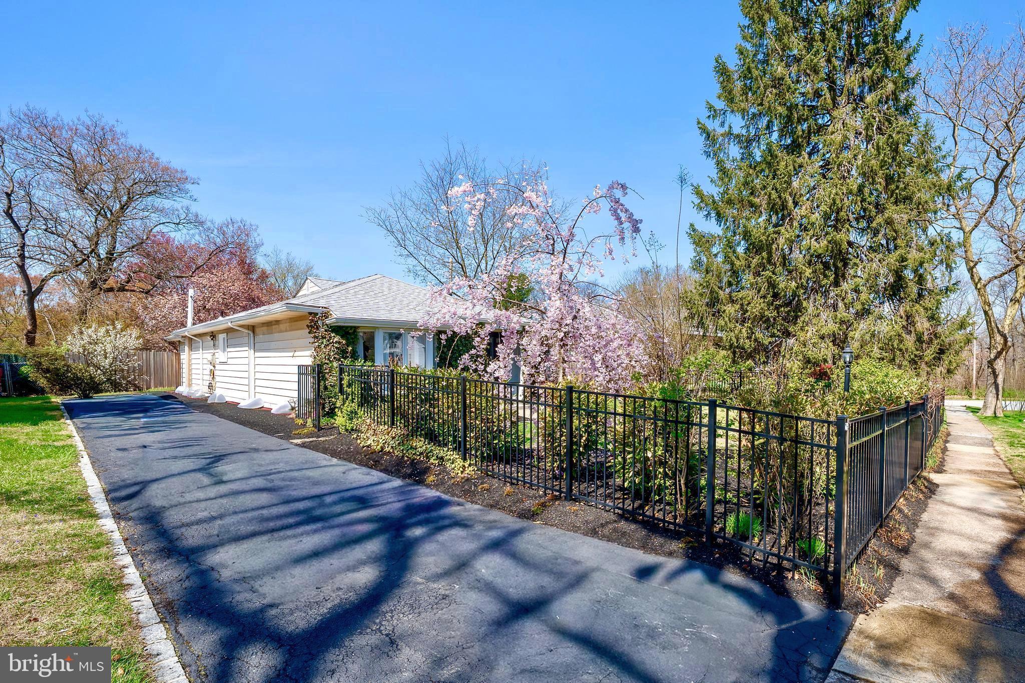 COLLEGE PARK - Residential