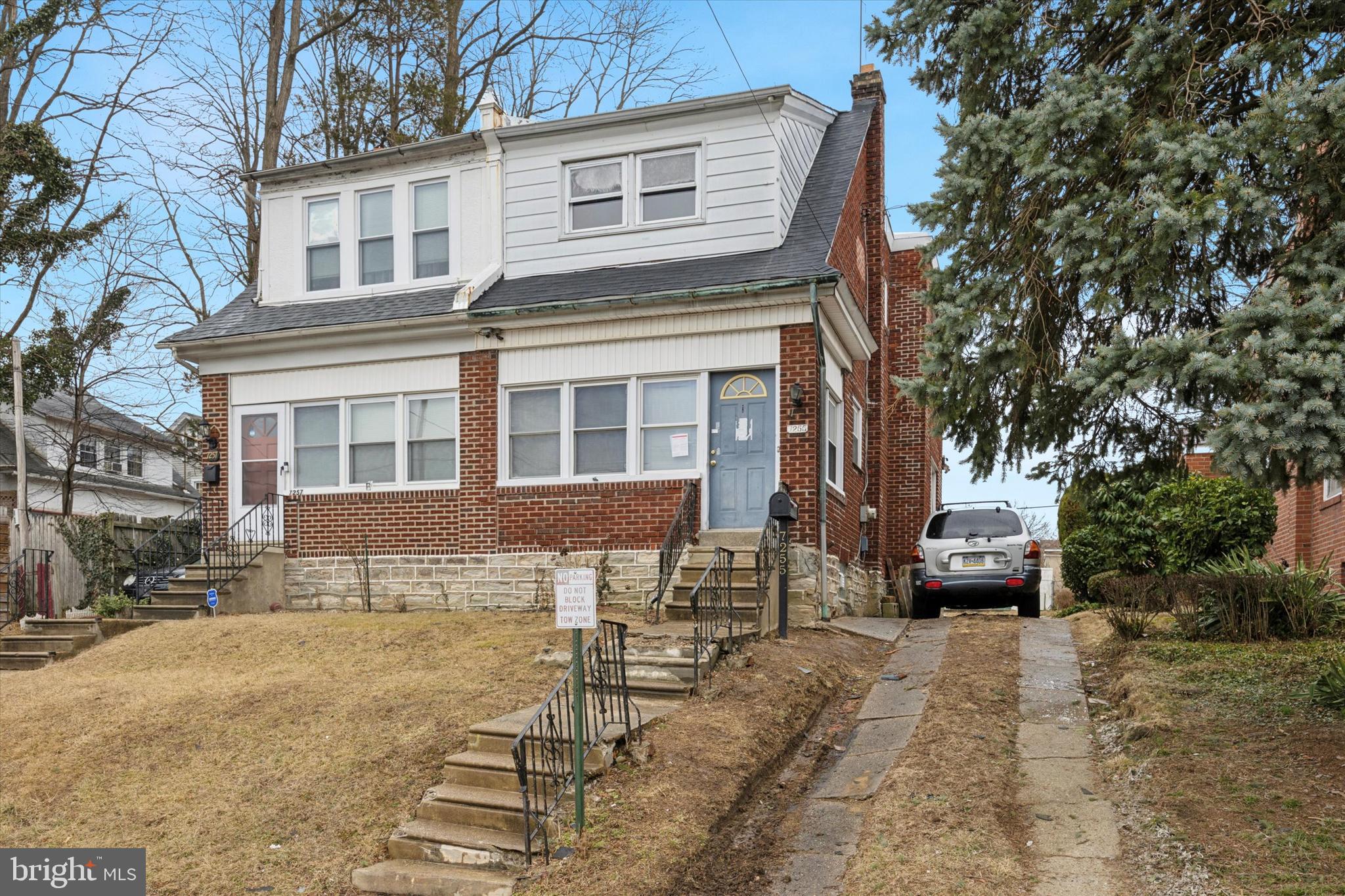 LAWNDALE - Residential