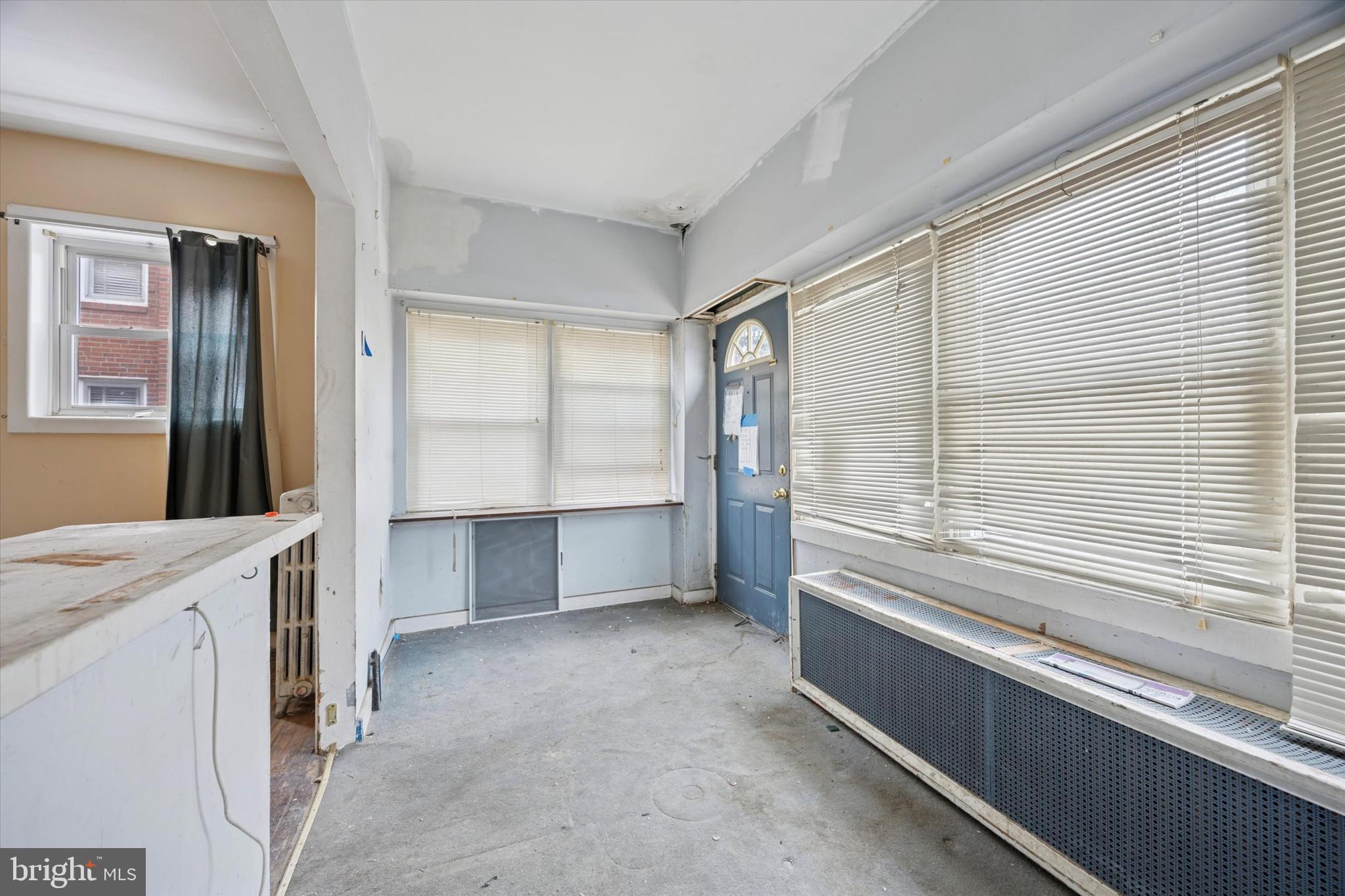 LAWNDALE - Residential