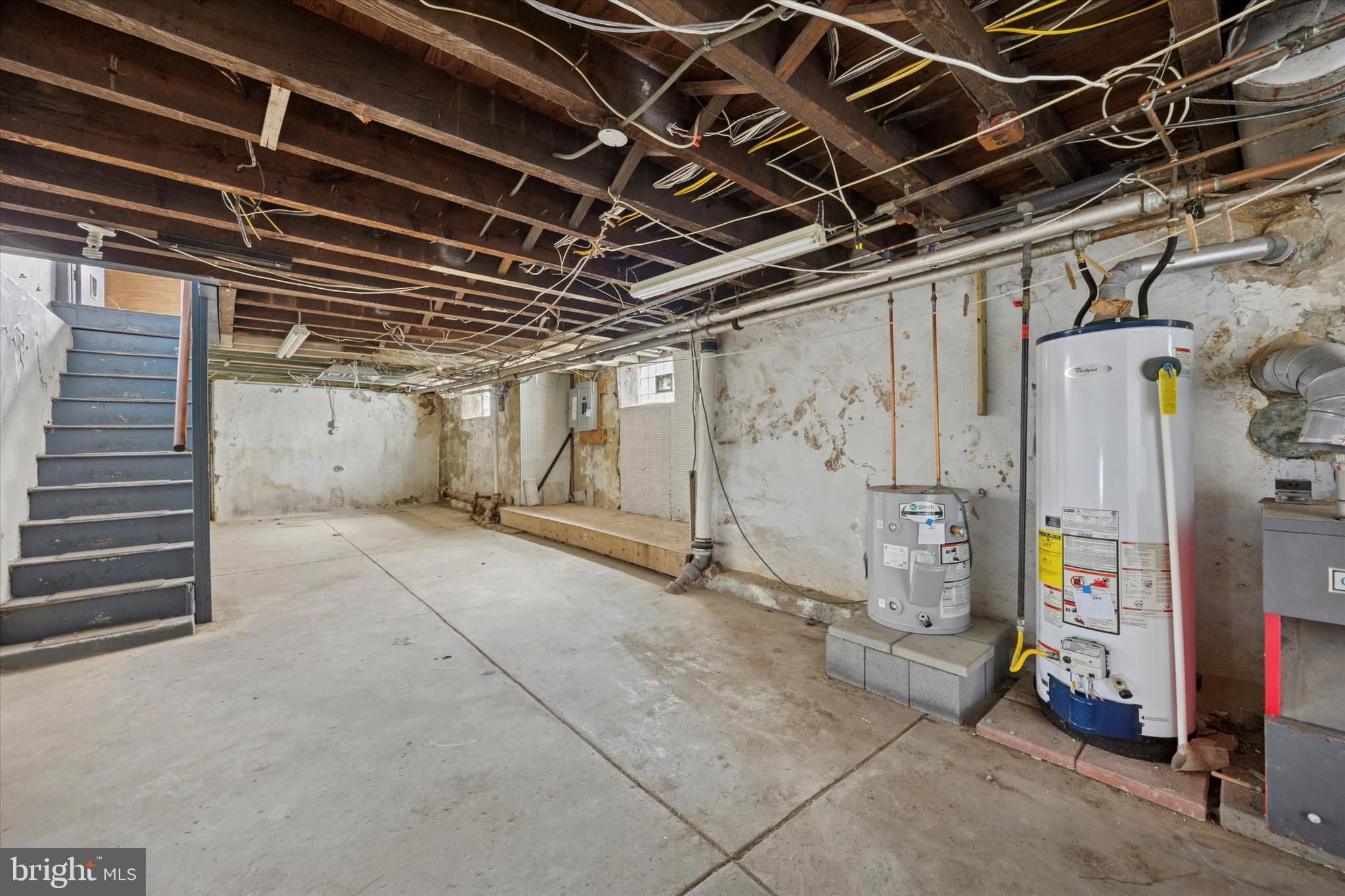 LAWNDALE - Residential