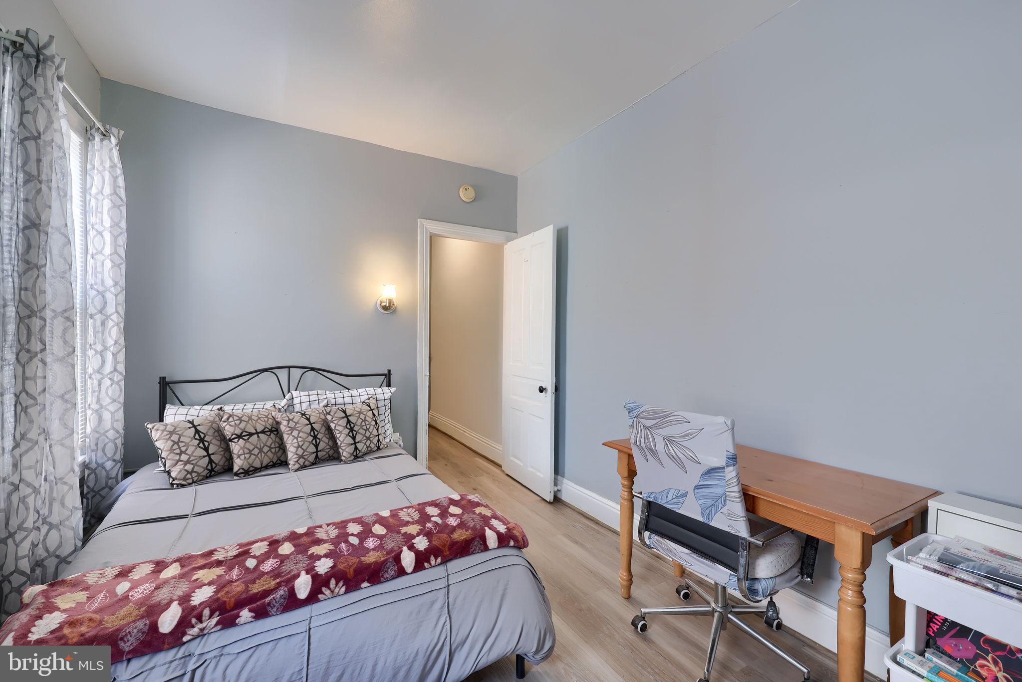 WEST END - Residential