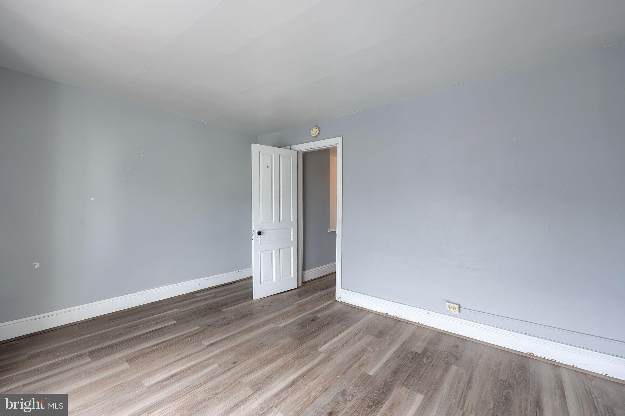 WEST END - Residential