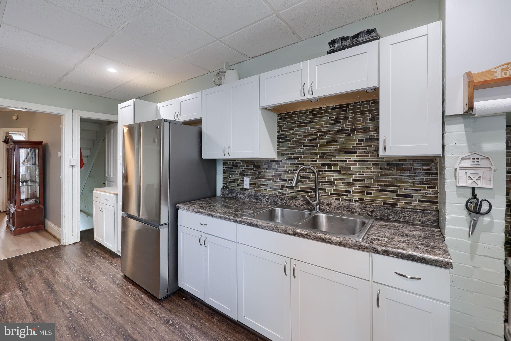WEST END - Residential