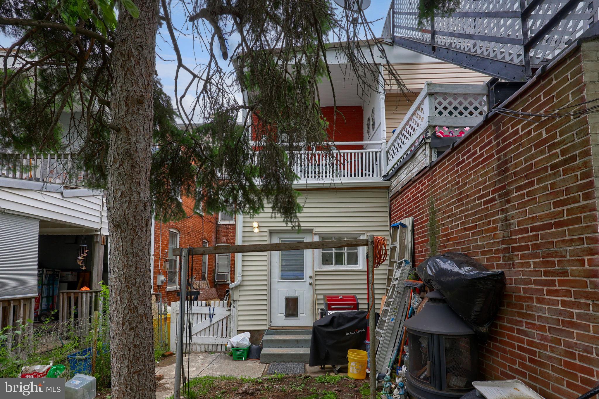 WEST END - Residential