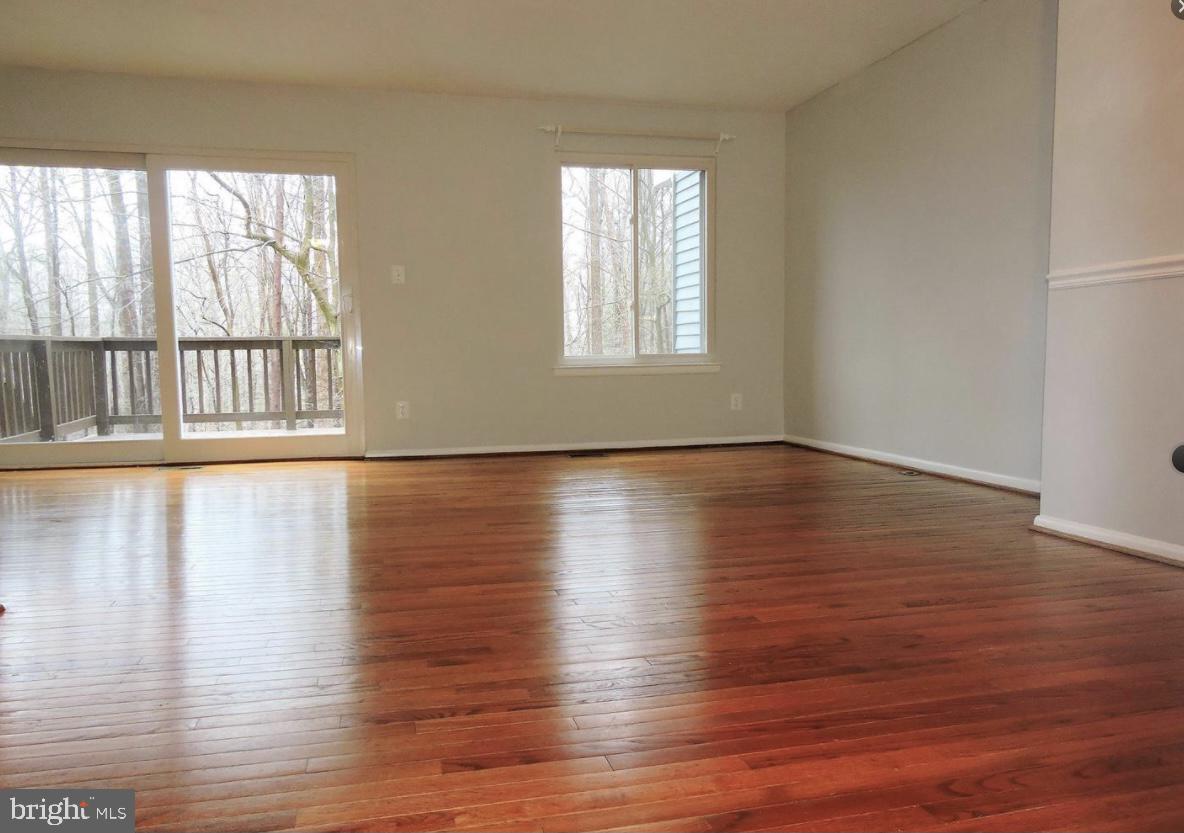 LAKE RIDGE - Residential