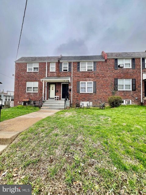 Townhouse For Sale - 108 E 35th Street<br/> New Castle County, WILMINGTON, DE 19802