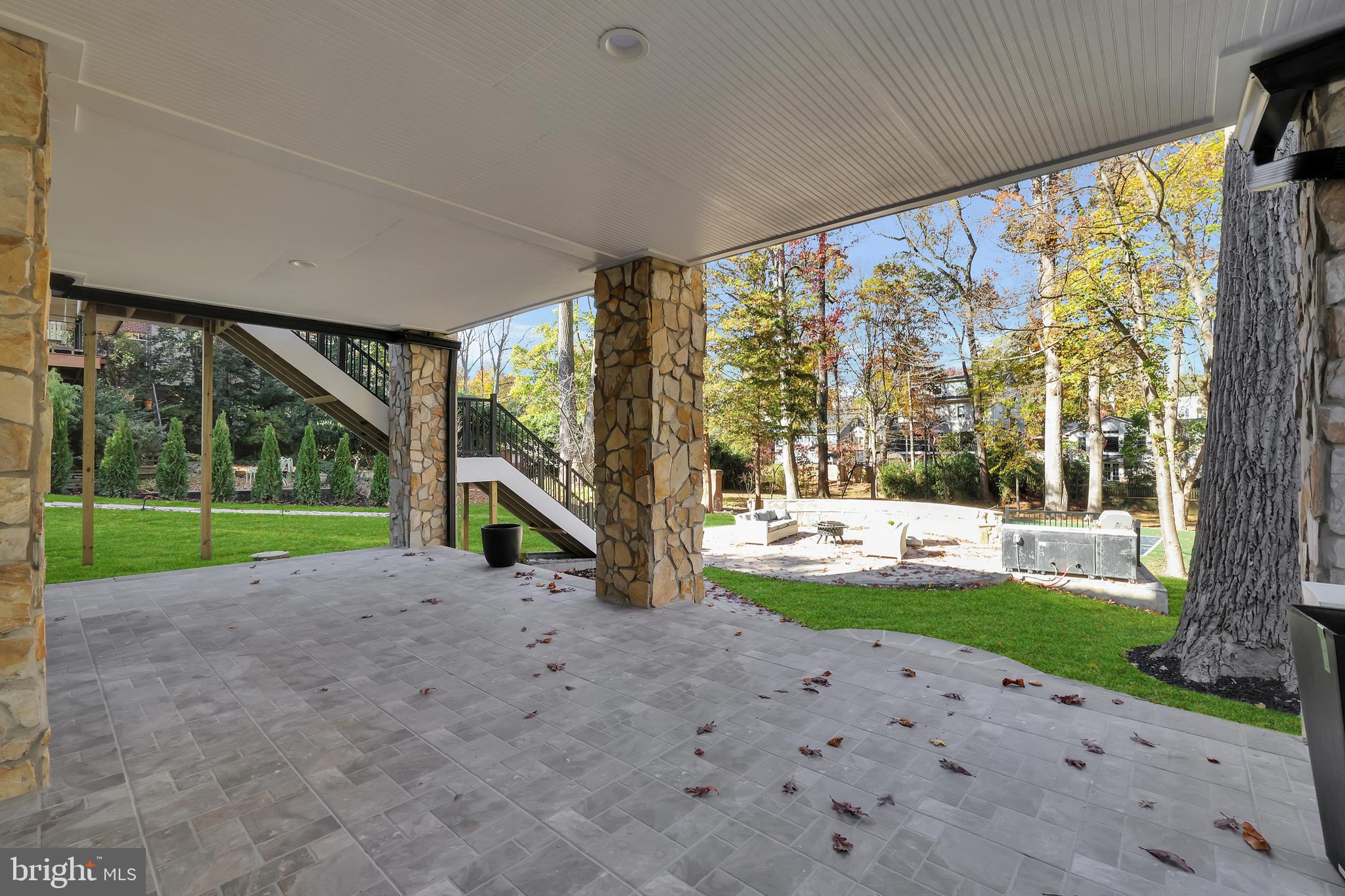 PINEHURST VILLAGE - Residential