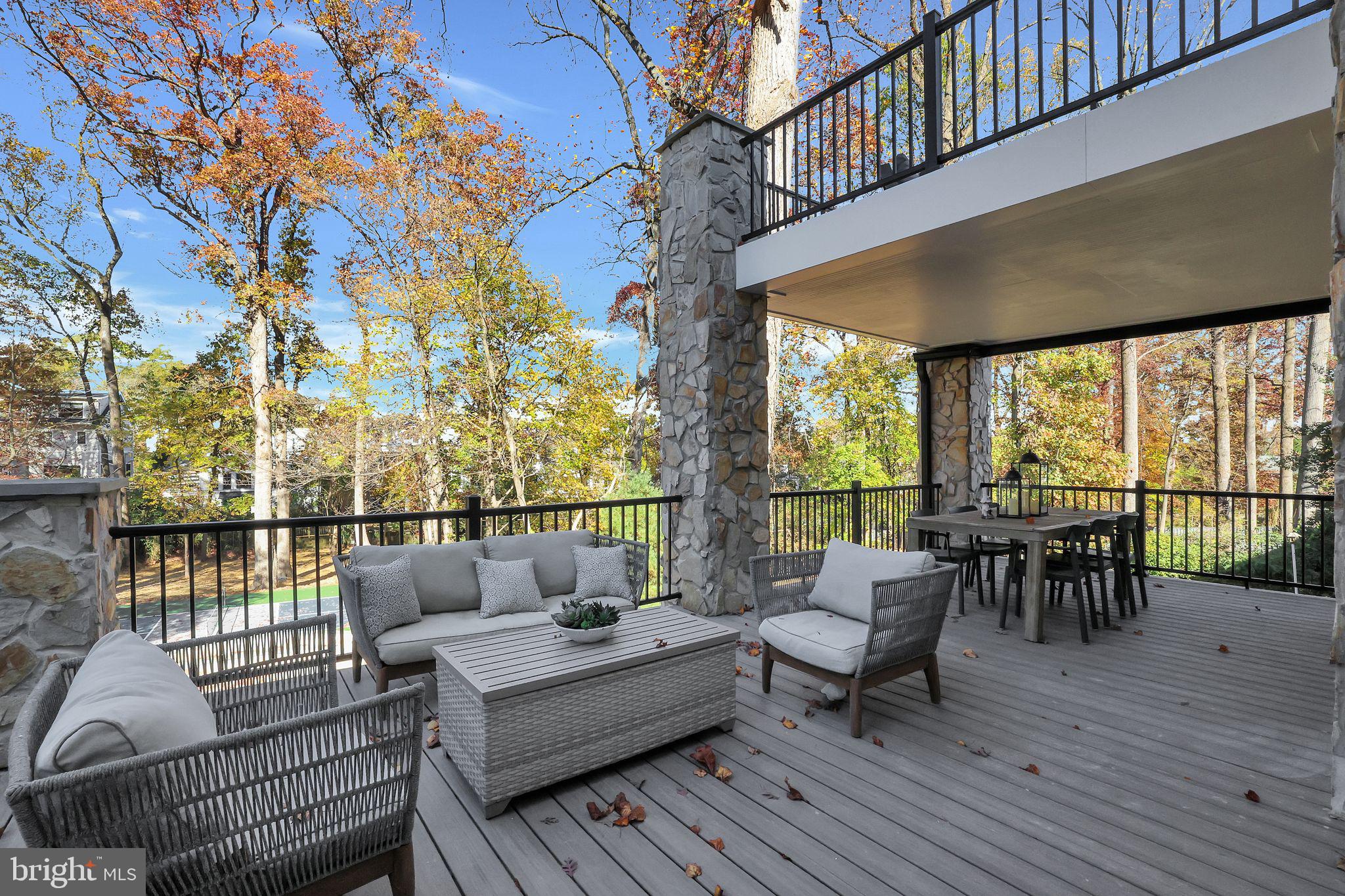 PINEHURST VILLAGE - Residential