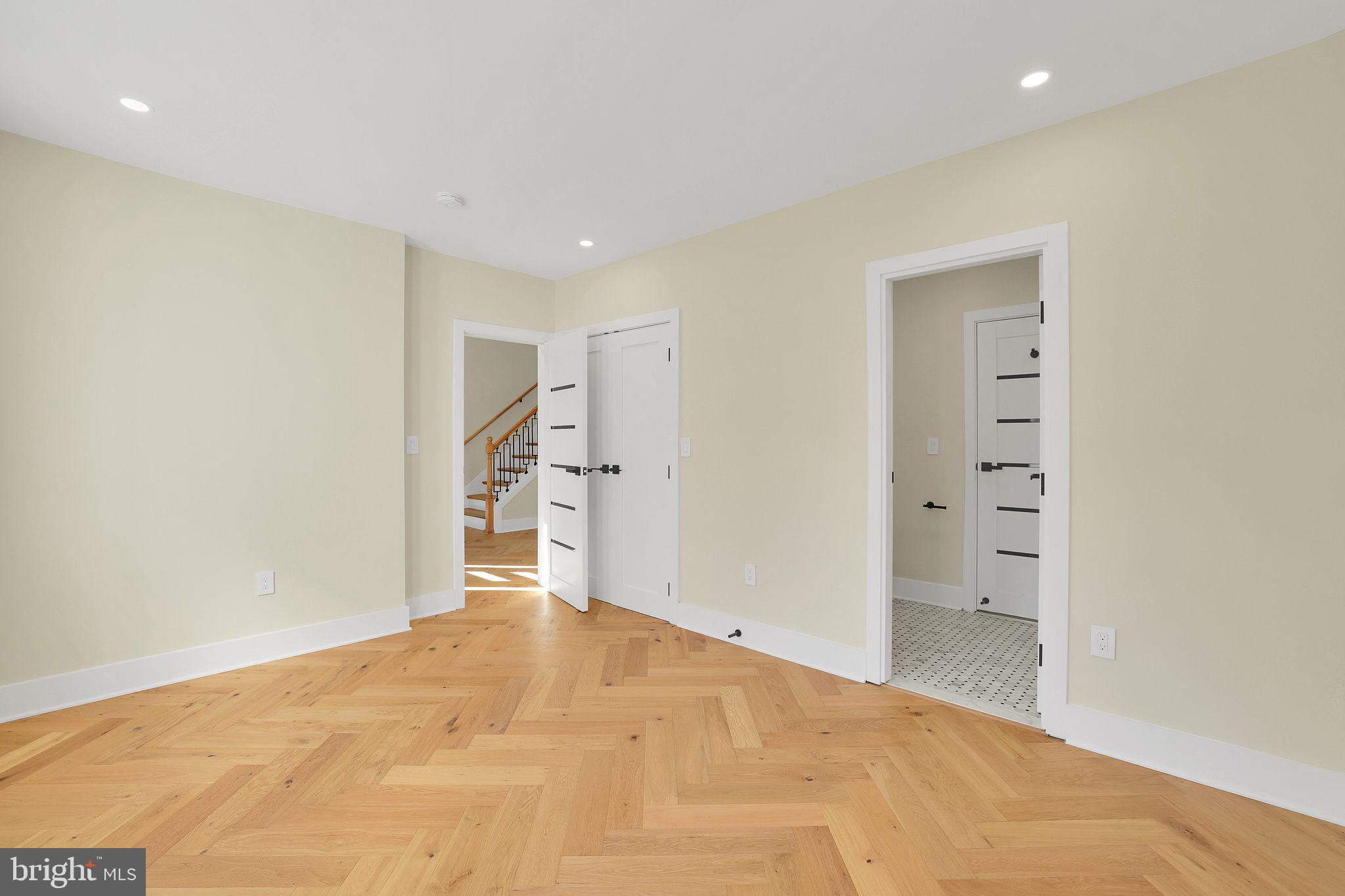 PINEHURST VILLAGE - Residential