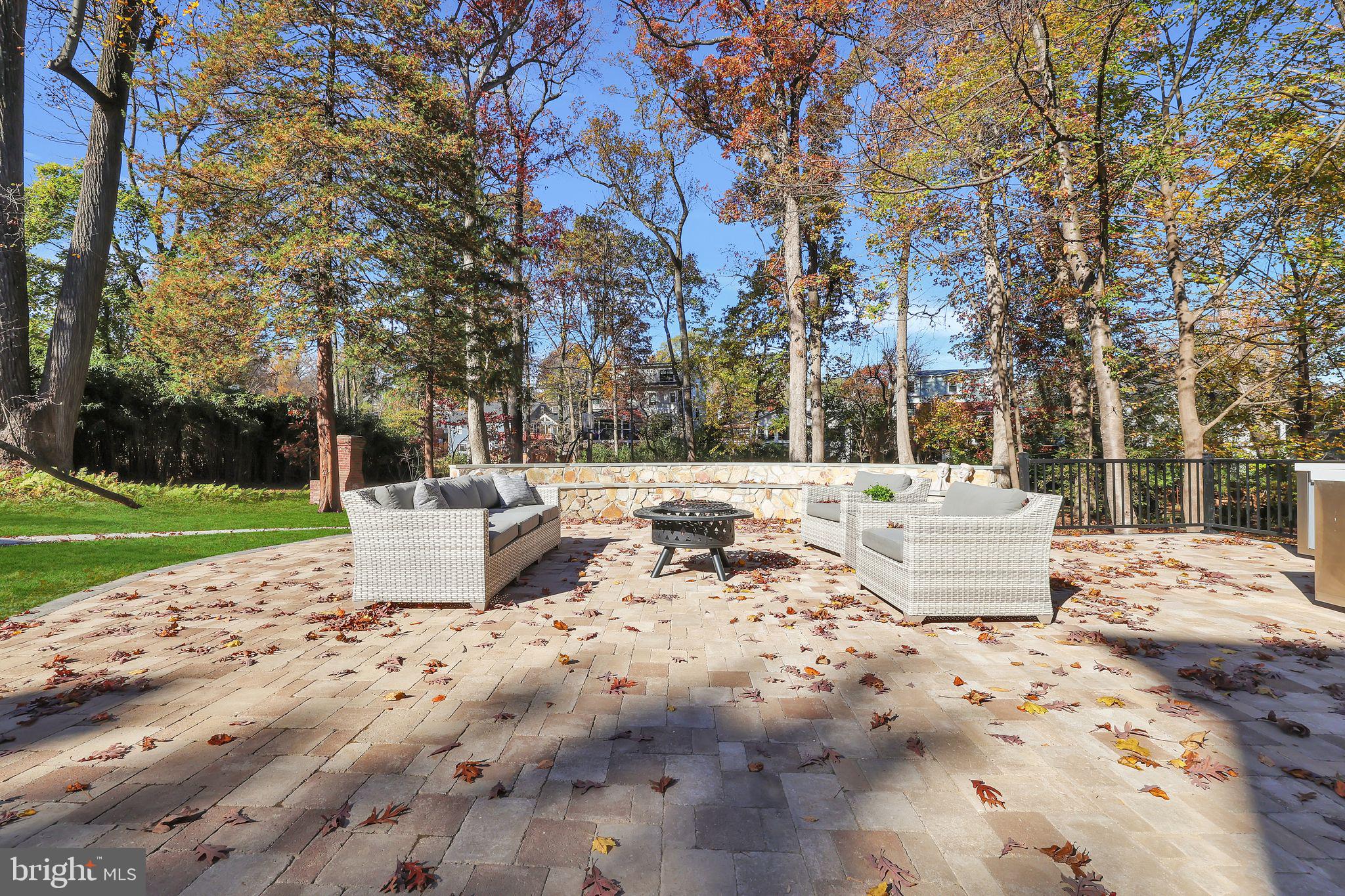 PINEHURST VILLAGE - Residential