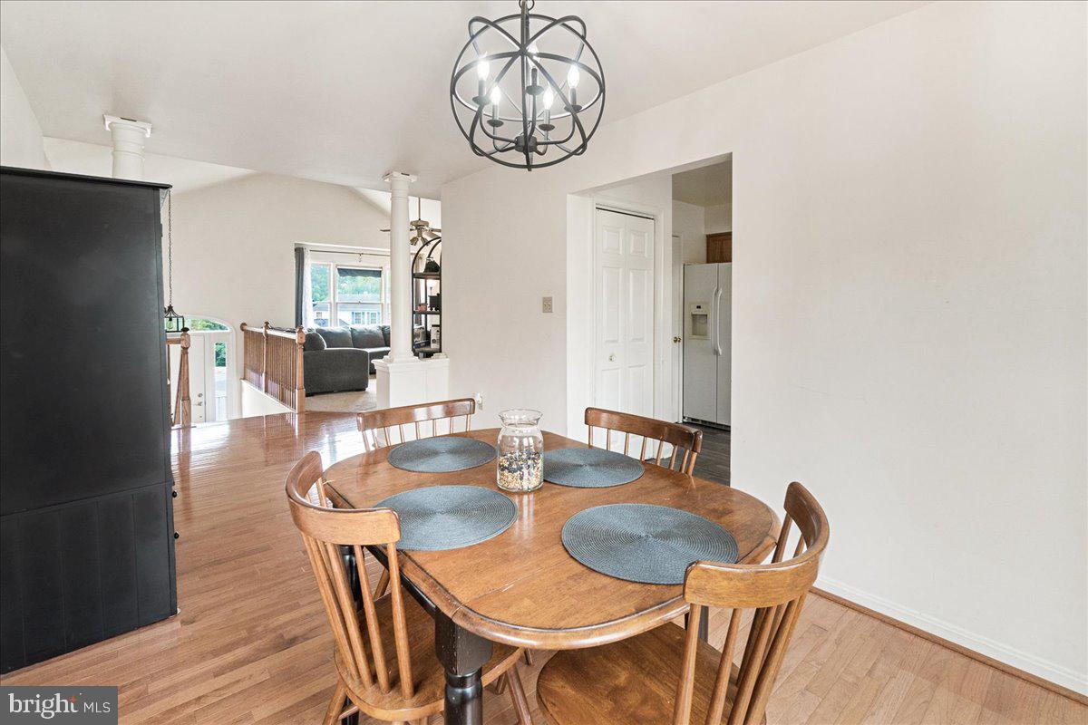 MANOR RIDGE - Residential