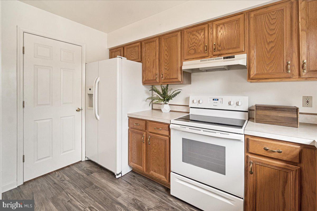 MANOR RIDGE - Residential