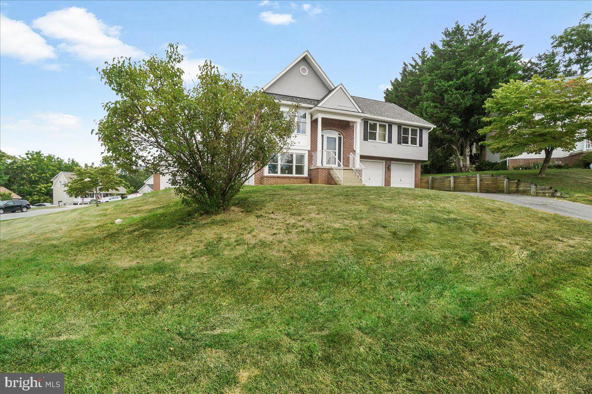 MANOR RIDGE - Residential