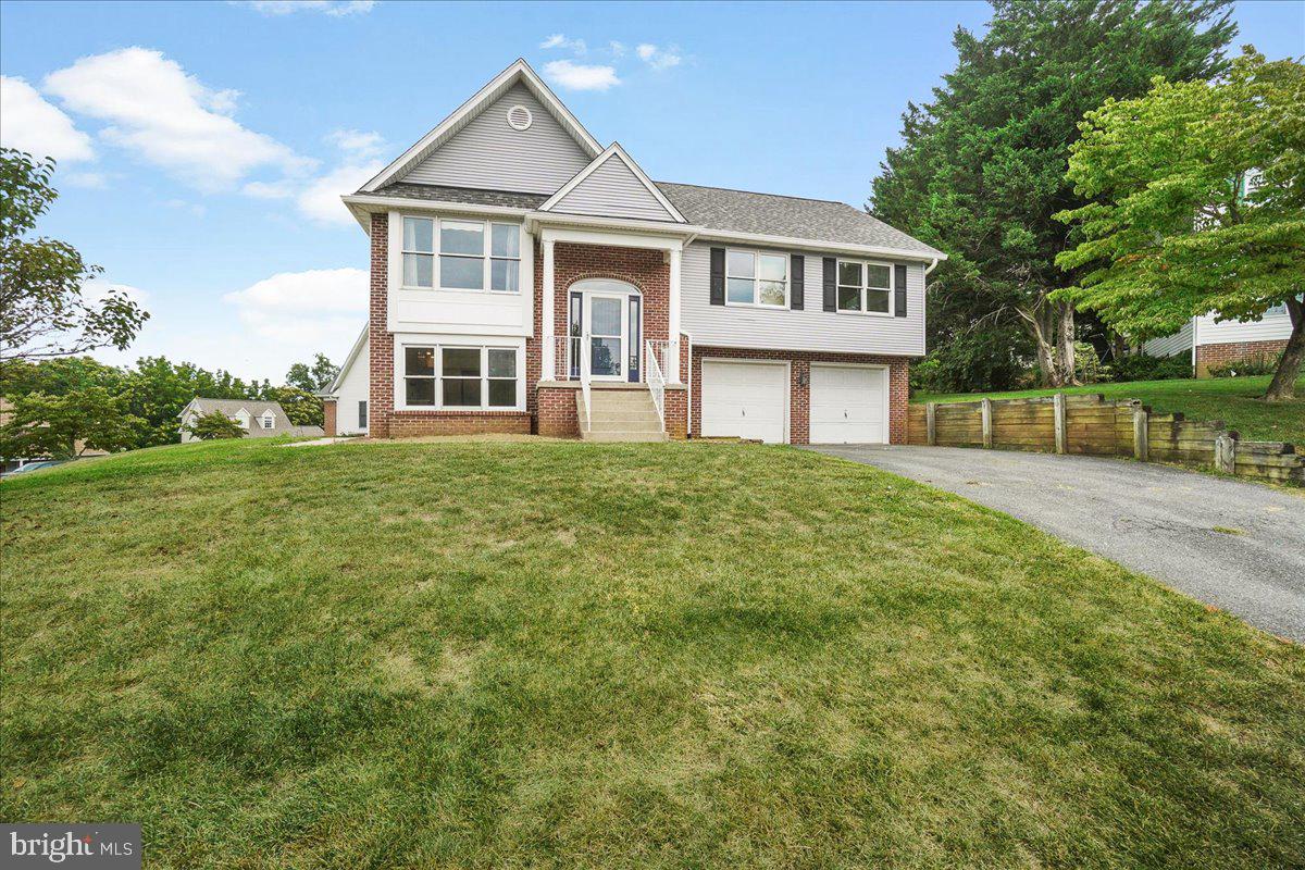 MANOR RIDGE - Residential