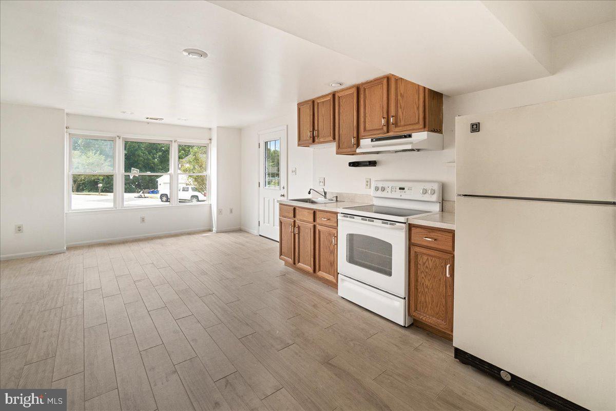 MANOR RIDGE - Residential